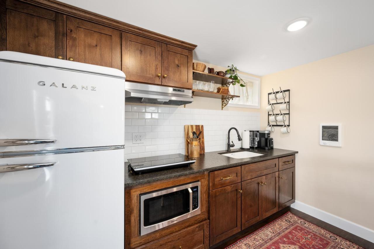 Country Cottage Basement Apartment Hayden Εξωτερικό φωτογραφία