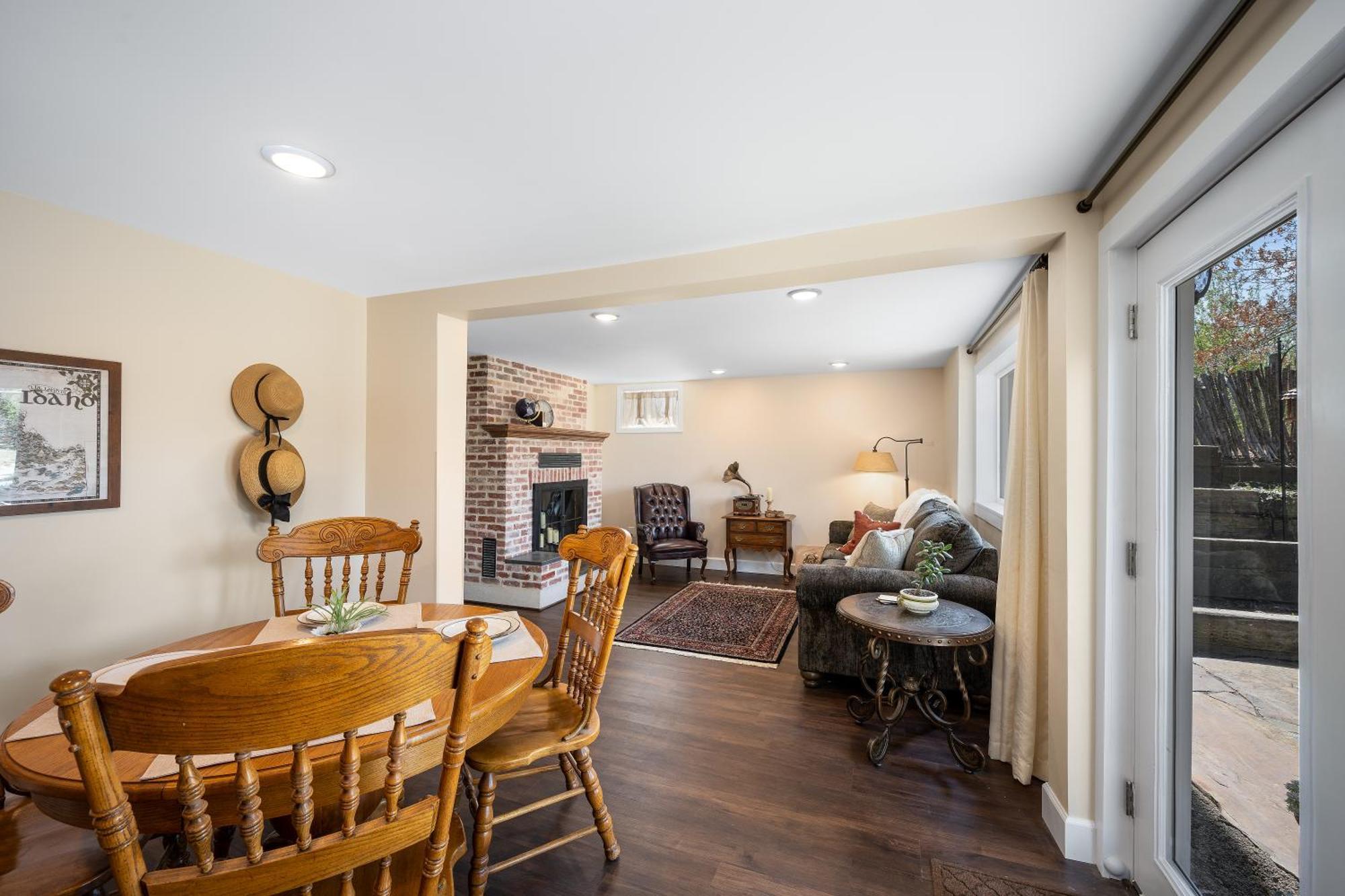 Country Cottage Basement Apartment Hayden Εξωτερικό φωτογραφία